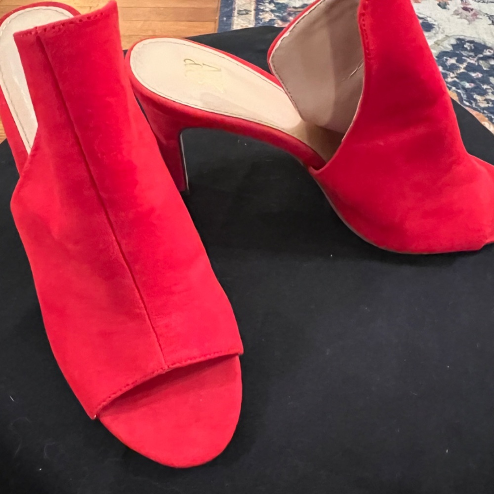 Shoes Red - Picture 3 of 5
